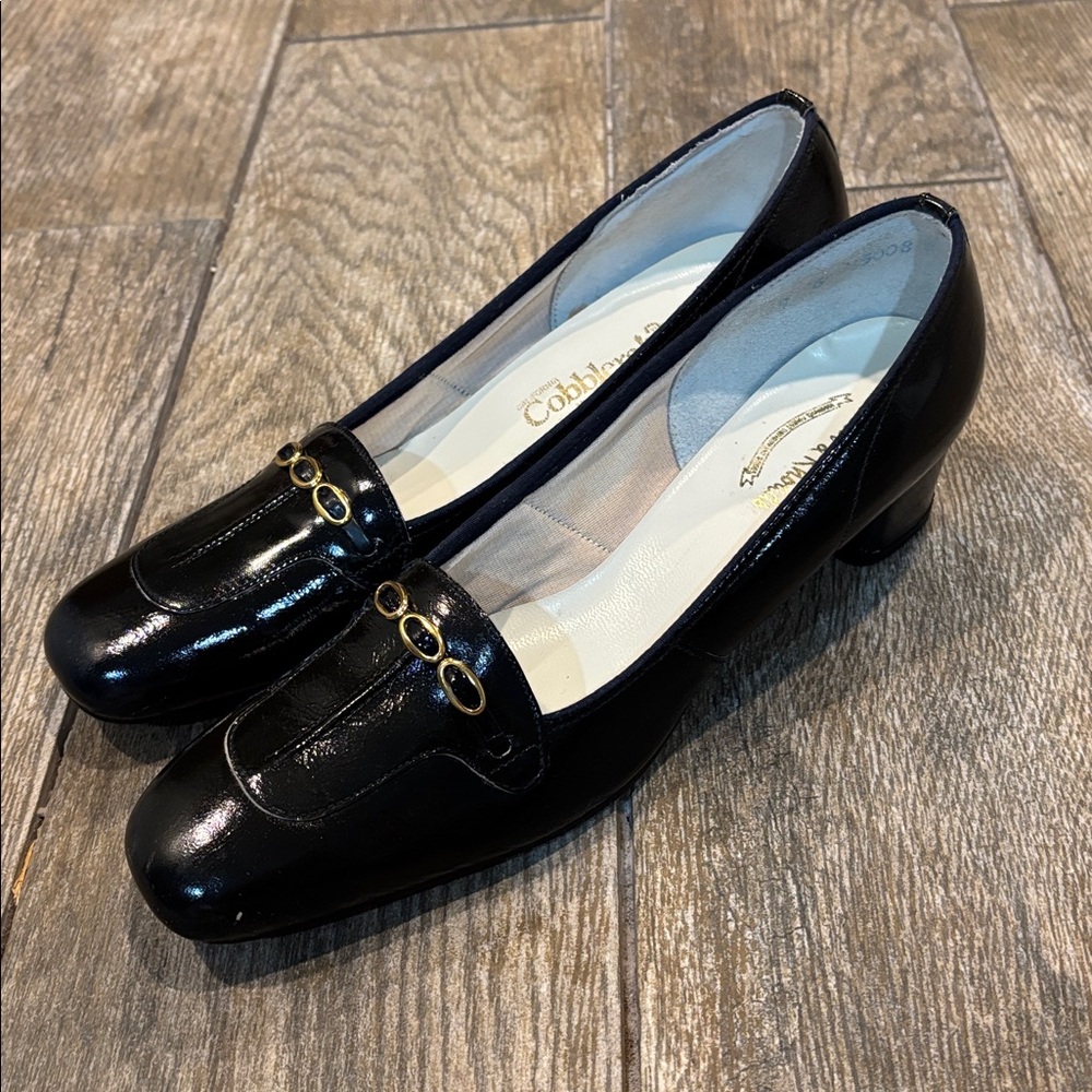 California Cobblers Miller & Rhoads Women’s black vintage heels size 9 aaa width